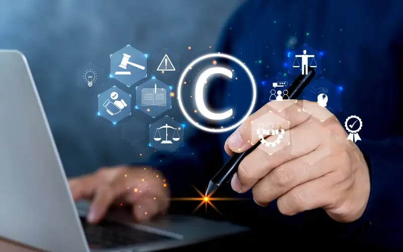 Profesional egresado del pregrado de Derecho virtual de la Universidad de la Costa ejerciendo como abogado en Colombia.