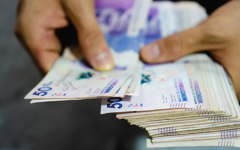 Cómo se paga la prima de mitad de año