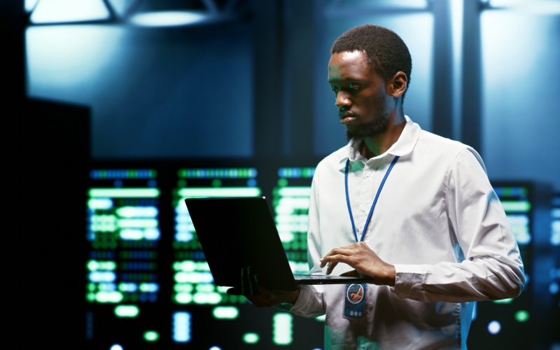 Ingeniero de sistemas egresado de CUC virtual administrando contenedores Docker y Kubernetes en servidores.